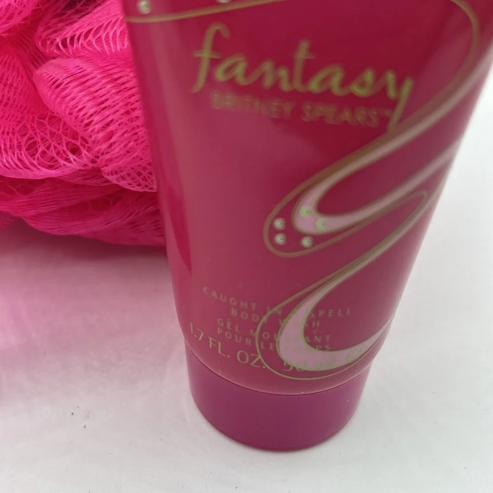 Set/2 Britney Spears Fantasy 3.3 Oz Hair Mist And 1.7 Body‎ Wash ~ Bath Pouf New